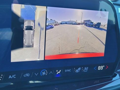 New 2026 Chevrolet Traverse RS image 8