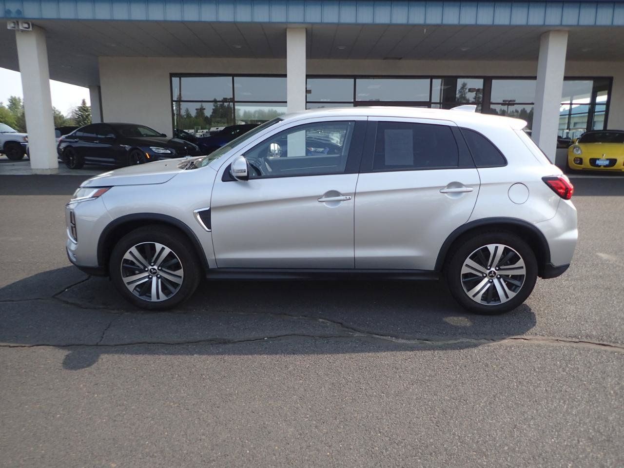 Used 2021 Mitsubishi Outlander Sport ES AWD/4WD image 2