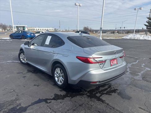 Certified 2025 Toyota Camry LE image 7