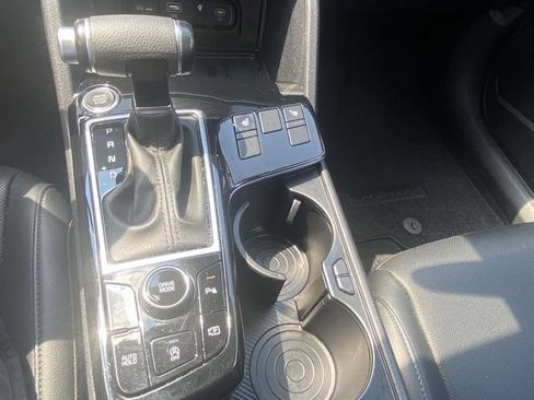 Used 2024 Kia Sportage EX FWD image 25
