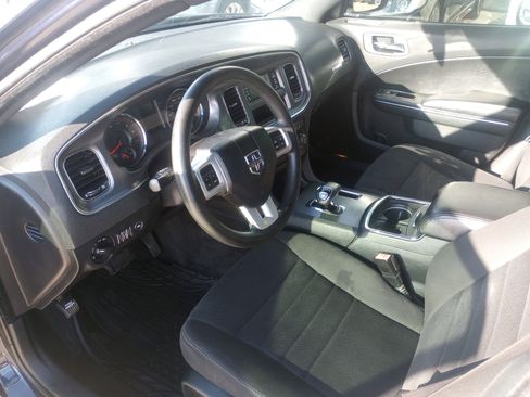 Used 2012 Dodge Charger SE image 5
