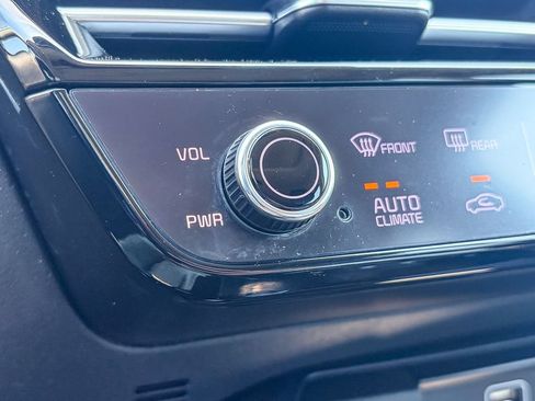 Used 2023 Kia Niro SX Touring FWD image 26