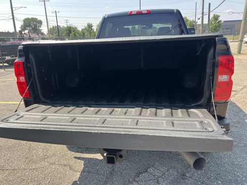 Used 2018 Chevrolet Silverado 2500 High Country w/ Duramax Plus Package AWD/4WD image 11