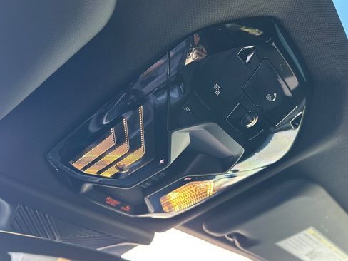 Used 2025 BMW X3 xDrive30i w/ Premium Package image 23