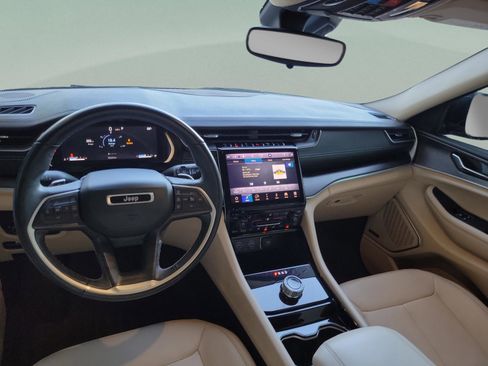 Used 2021 Jeep Grand Cherokee L Limited image 12