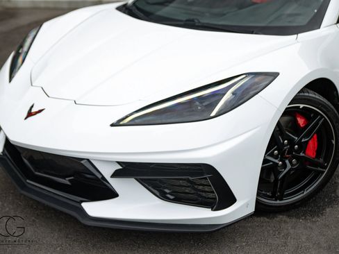 Used 2020 Chevrolet Corvette Stingray Coupe w/ Z51 Performance Package RWD image 7