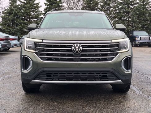 New 2026 Volkswagen Atlas SE image 2