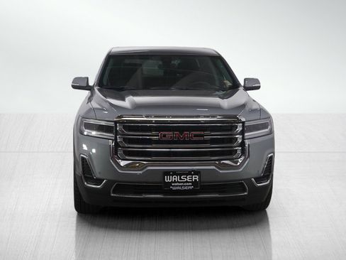 Used 2023 GMC Acadia SLE image 9