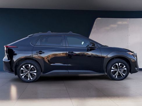 Used 2024 Toyota bZ4X XLE image 6