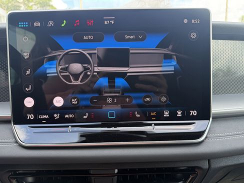 New 2026 Volkswagen Tiguan SE R-Line FWD image 20