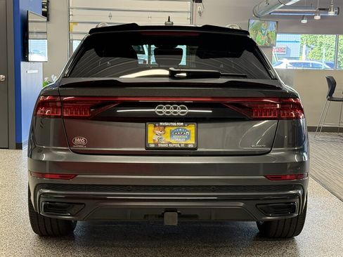 Used 2021 Audi Q8 Prestige w/ Prestige Package AWD/4WD image 8