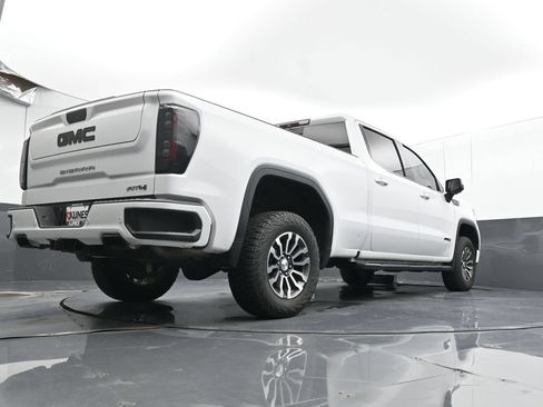 Used 2019 GMC Sierra 1500 AT4 w/ Off Road Performance Package AWD/4WD image 21