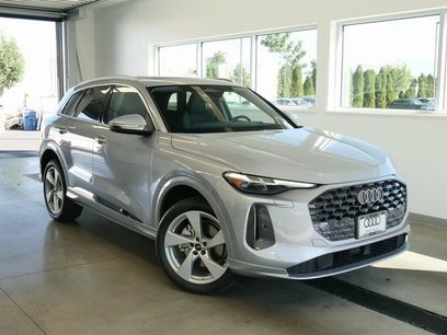 New 2025 Audi Q5 Premium Plus