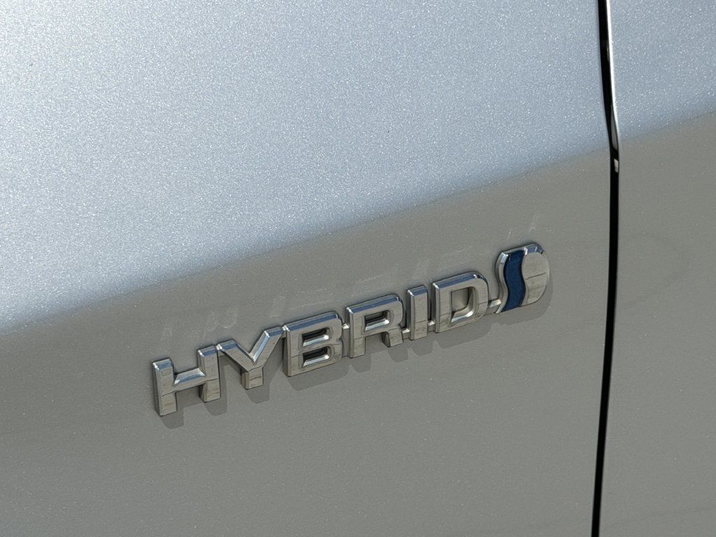 Used 2012 Toyota Prius Two FWD image 11