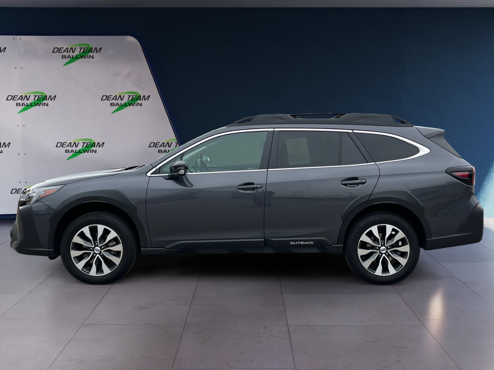 Used 2023 Subaru Outback Limited AWD/4WD image 4
