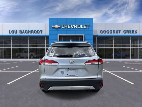 Used 2023 Toyota Corolla Cross LE FWD image 7