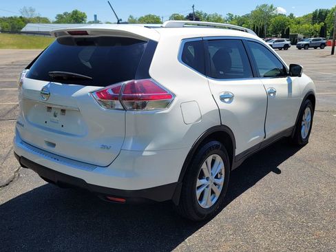 Used 2015 Nissan Rogue SV w/ SV Premium Package FWD image 12
