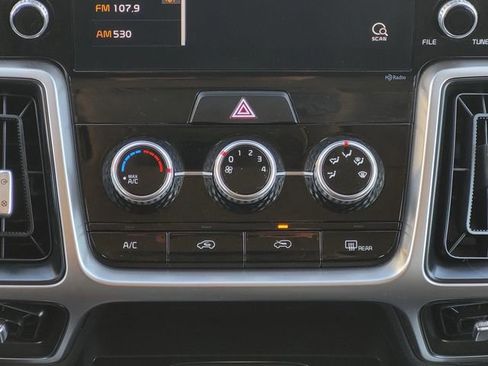 Used 2021 Kia Sorento LX image 23