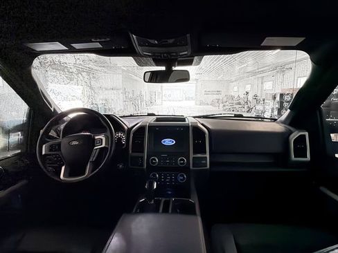 Used 2020 Ford F150 Lariat w/ Equipment Group 502A Luxury AWD/4WD image 10