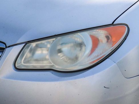 Used 2010 Hyundai Elantra GLS image 2