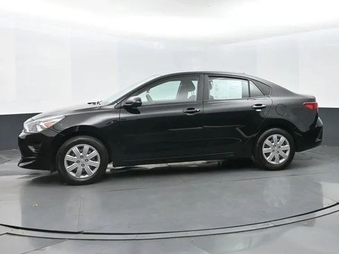 Used 2023 Kia Rio LX image 5