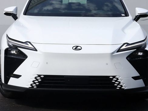 New 2026 Lexus ES 500e AWD/4WD image 6
