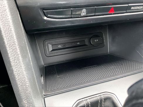 Used 2021 Volkswagen Atlas SE image 27