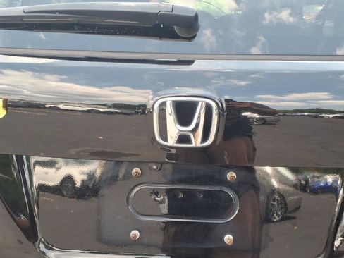 Used 2019 Honda Pilot Touring image 14