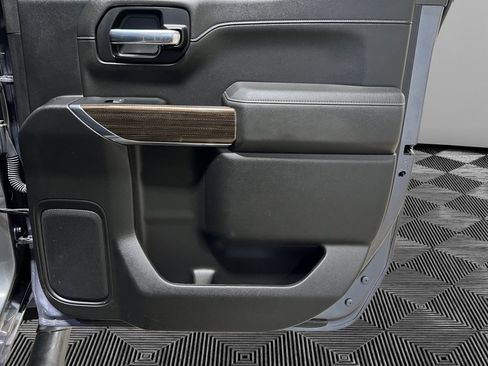 Used 2022 Chevrolet Silverado 1500 LT Trail Boss w/ LT Trail Boss Premium Package image 17