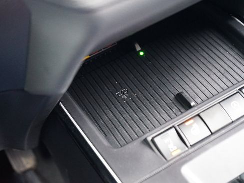 Used 2026 Toyota Corolla Cross XLE image 22