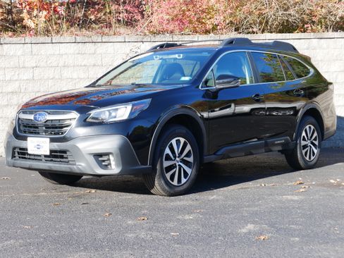 Used 2021 Subaru Outback Premium image 1