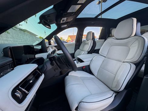 Used 2026 Lincoln Aviator Black Label w/ Dynamic Handling Package AWD/4WD image 22