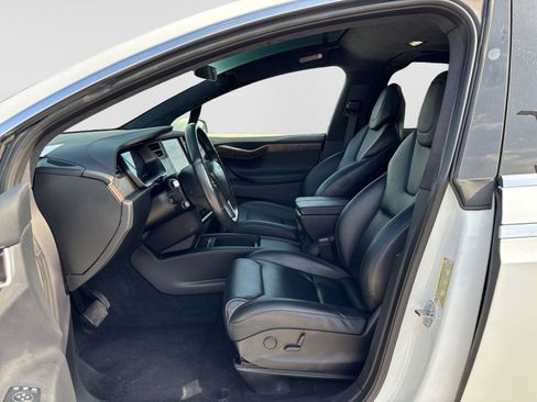 Used 2018 Tesla Model X 75D AWD/4WD image 10