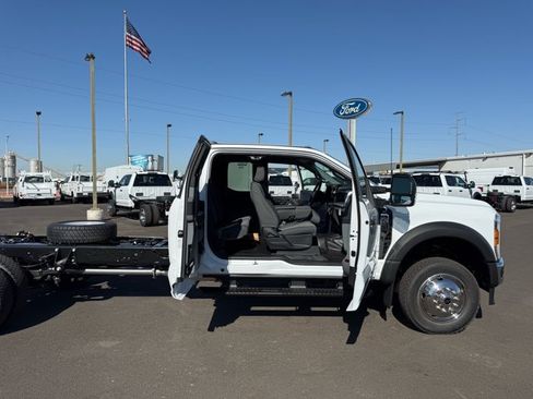 New 2026 Ford F550 4x4 Supercab Super Duty image 14