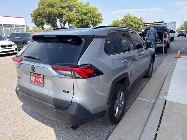 Used 2024 Toyota RAV4 XLE w/ Convenience Package FWD image 3