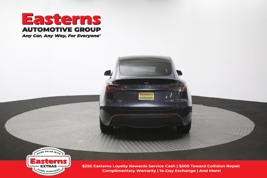 Used 2024 Tesla Model Y Long Range AWD/4WD image 33