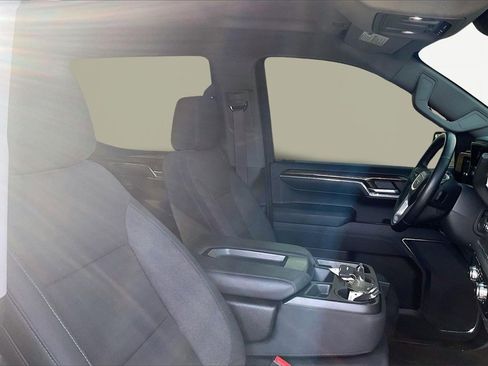 Used 2024 GMC Sierra 1500 Elevation image 31