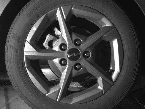 Used 2025 Kia K4 FWD image 15