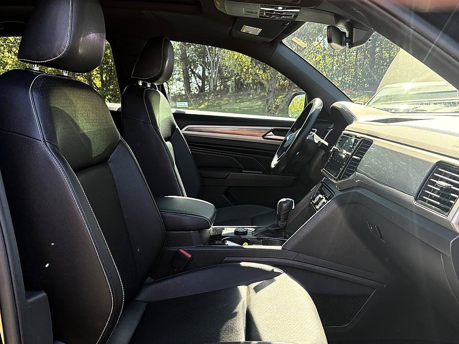 Used 2020 Volkswagen Atlas Cross Sport SEL AWD/4WD image 12