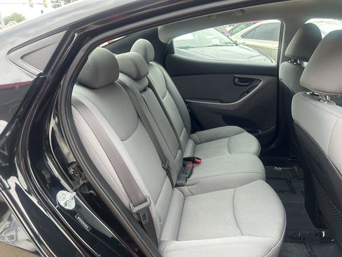 Used 2013 Hyundai Elantra GLS w/ Preferred Pkg image 22