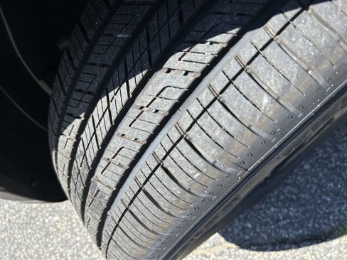 New 2025 Hyundai Ioniq 5 SE image 13