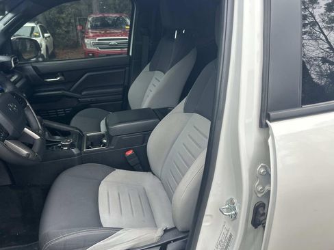 Used 2024 Toyota Tacoma TRD Sport image 17