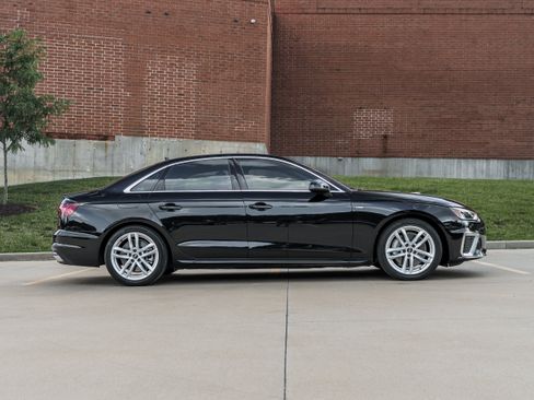 Used 2024 Audi A4 2.0T Premium AWD/4WD image 3