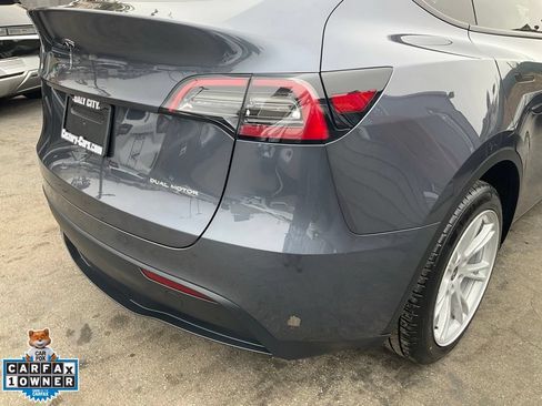 Used 2023 Tesla Model Y Long Range AWD/4WD image 82