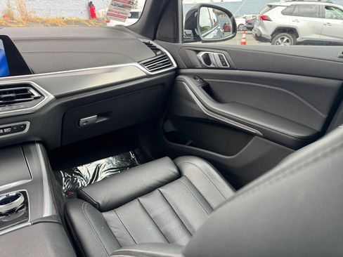 Used 2022 BMW X5 sDrive40i w/ M Sport Package RWD image 23