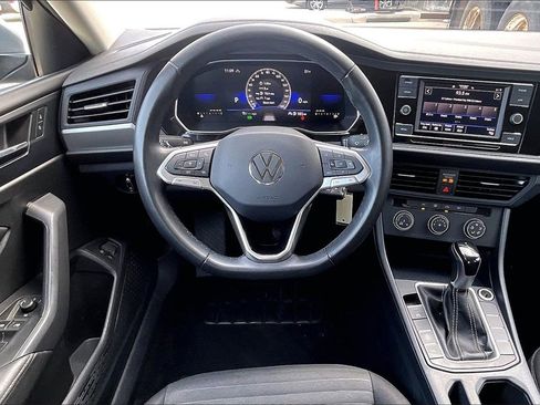Used 2024 Volkswagen Jetta S image 5