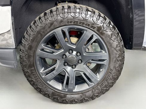 Used 2017 Chevrolet Silverado 1500 LT w/ All Star Edition image 37