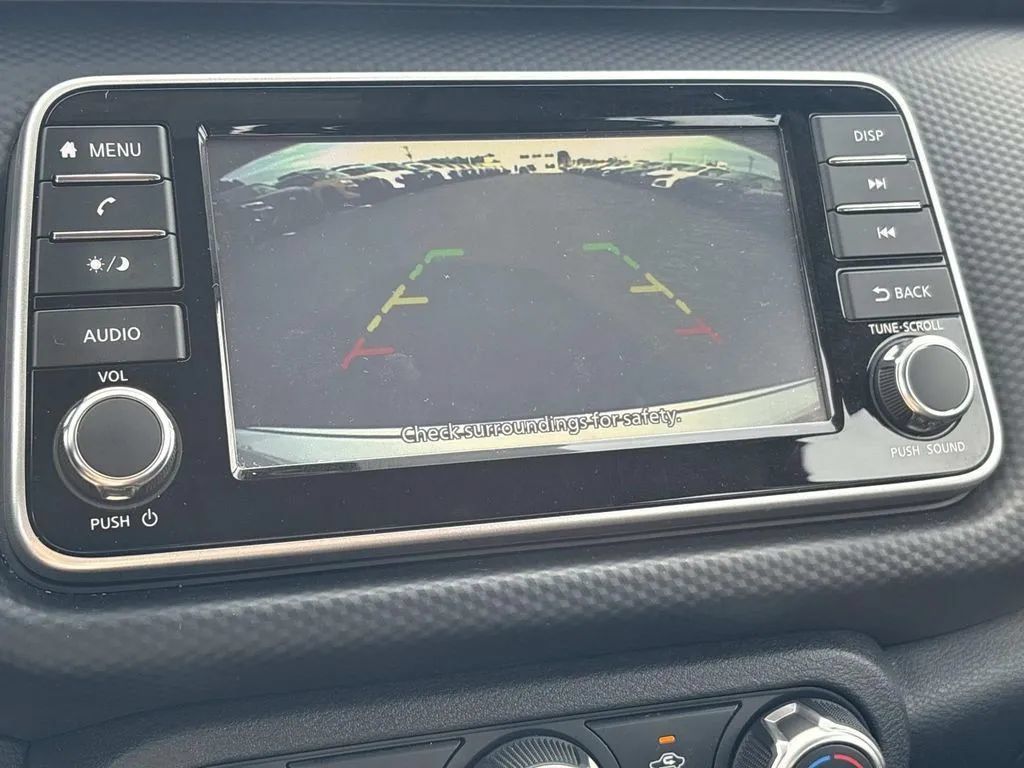Used 2025 Nissan Kicks Play S FWD image 31
