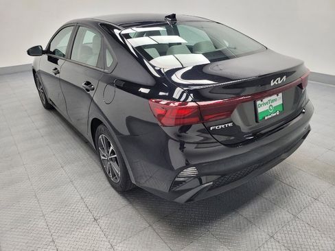 Used 2023 Kia Forte LXS w/ LXS Technology Package FWD image 5