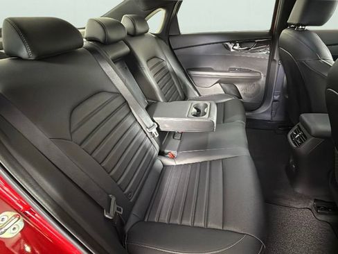 Used 2024 Kia Forte GT-Line w/ GT-Line Premium Package image 31